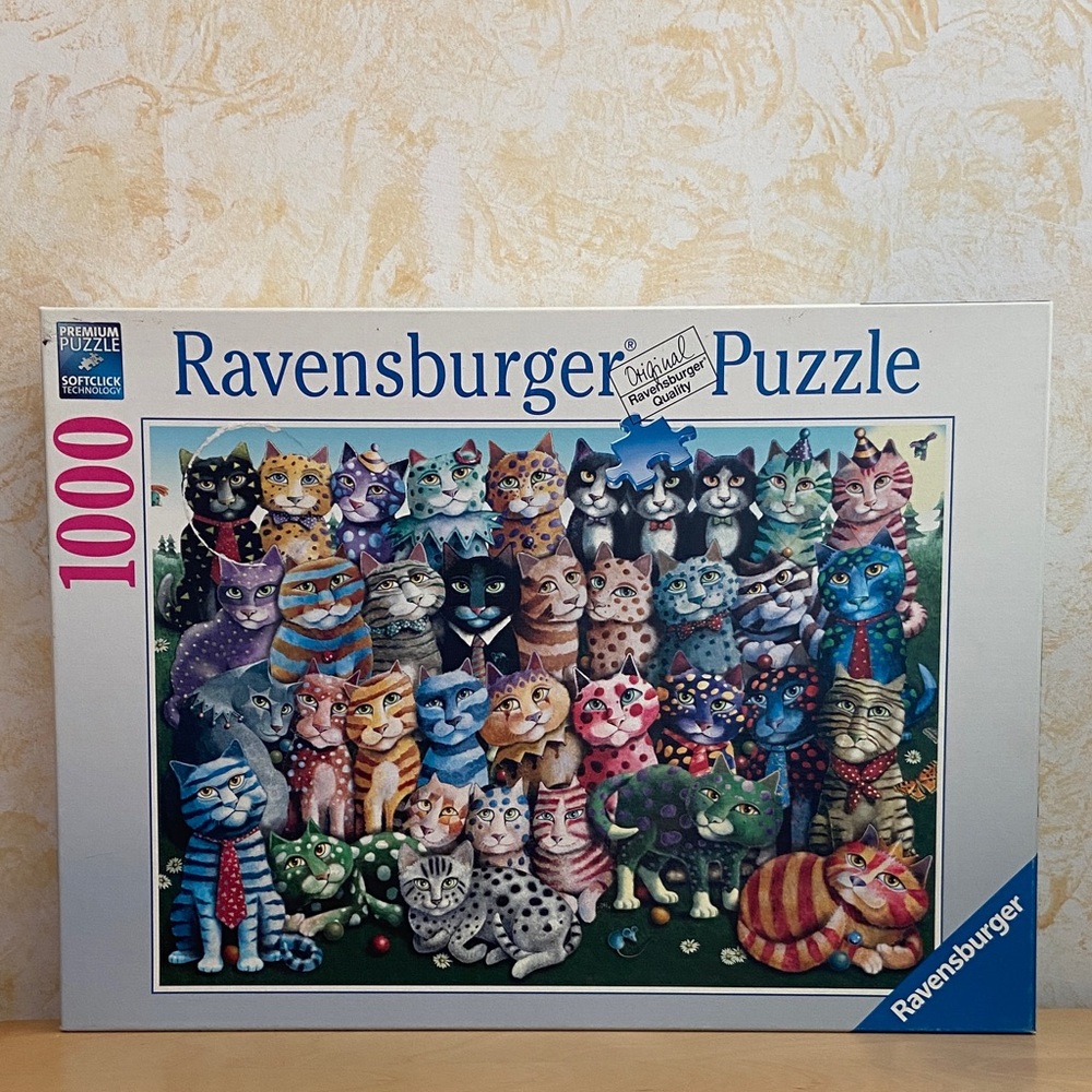 COMPLETE Ravensburger Cat Family Reunion - 1000 Piece Puzzle